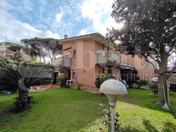 Foto Villa bifamiliare in affitto a Anzio