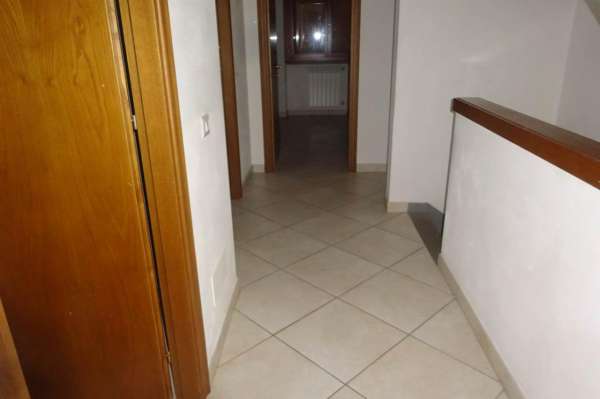 Foto Villa bifamiliare in affitto a Arezzo