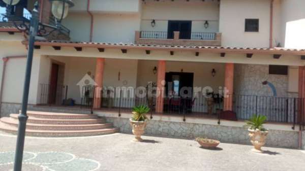 Foto Villa bifamiliare via Potenza 7, Pinetamare, Castel Volturno