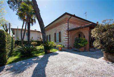 Foto Villa da ristrutturare di 180 mq.