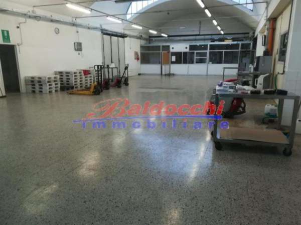 Foto VILLA FASTIGGI - AFFITTIAMO LABORATORIO/MAGAZZINO