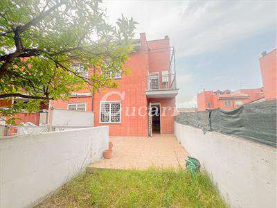 Foto Villa in Affitto, 5 Locali, 165 mq, Roma (Axa/ Casalpalocco/ Vit