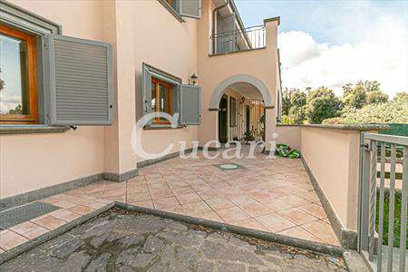 Foto Villa in Affitto, 5 Locali, 200 mq, Frascati