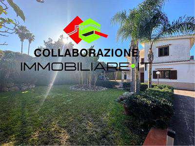 Foto Villa in Affitto, pi di 6 Locali, 300 mq, Siracusa (Isola)