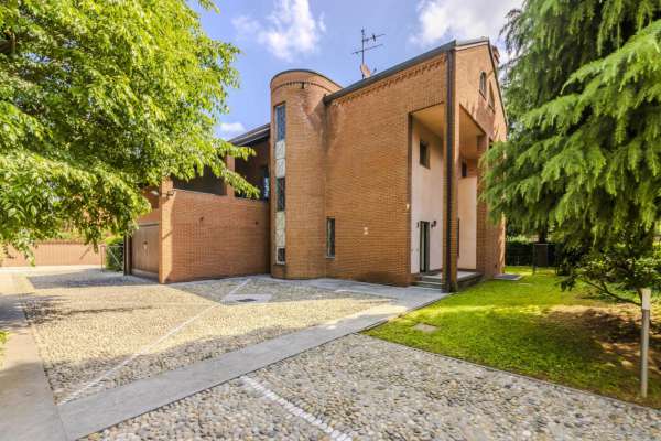 Foto Villa in affitto a Arese