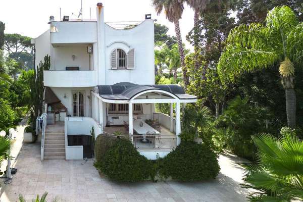 Foto Villa in affitto a Bari