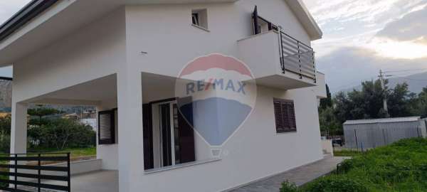 Foto Villa in affitto a Carini