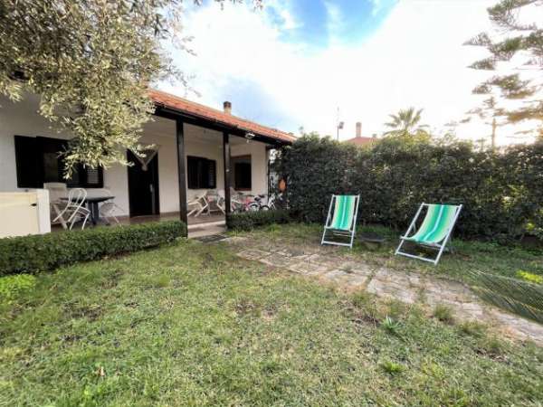 Foto Villa in affitto a Catanzaro
