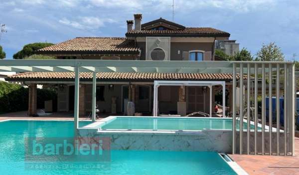 Foto Villa in affitto a Cervia