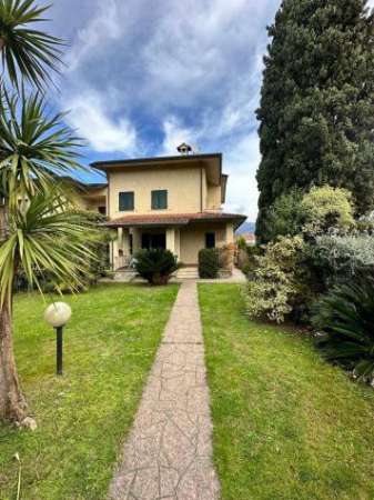 Foto Villa in affitto a Cinquale - Montignoso 150 mq  Rif: 1247303