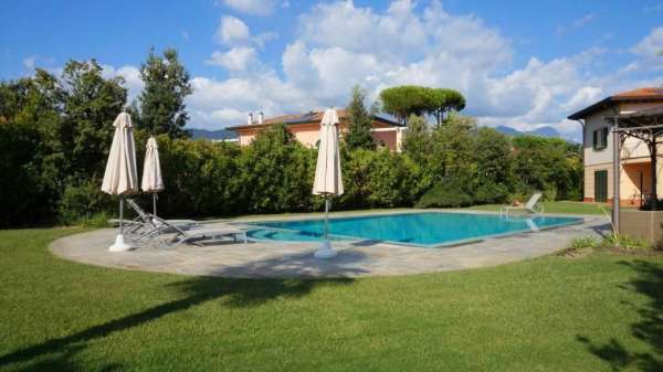 Foto Villa in affitto a Forte Dei Marmi