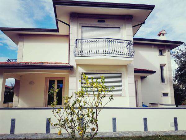 Foto Villa in affitto a Forte Dei Marmi