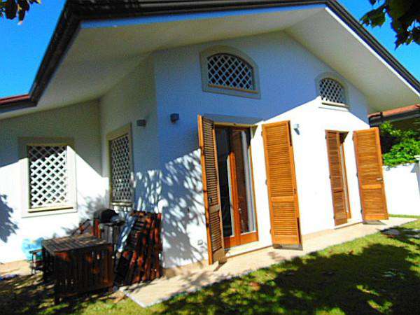 Foto Villa in affitto a Forte Dei Marmi