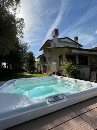 Foto Villa in affitto a Forte dei Marmi 300 mq  Rif: 1234472