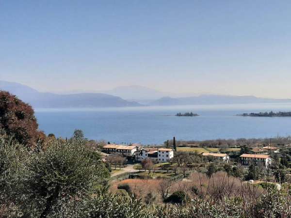 Foto Villa in Affitto a Manerba del Garda