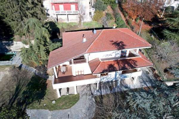 Foto Villa in affitto a Mombercelli