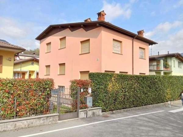 Foto Villa in affitto a Nembro