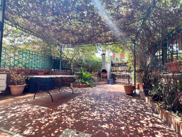 Foto Villa in affitto a Pozzuoli