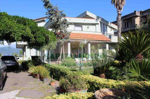 Foto Villa in affitto a San Giuseppe Vesuviano
