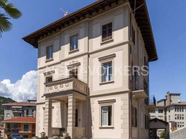 Foto Villa in affitto a Verbania