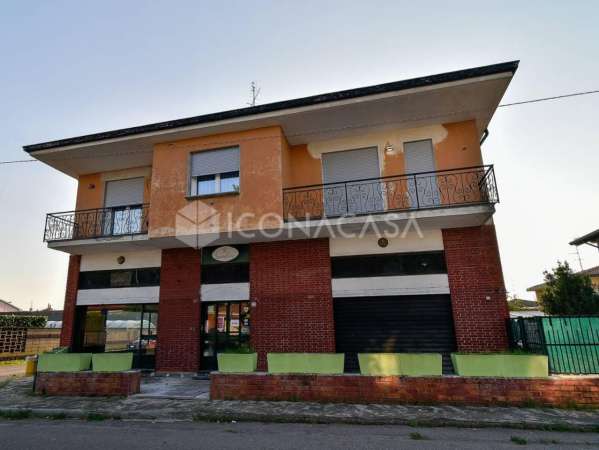 Foto Villa in affitto a Villa Cortese