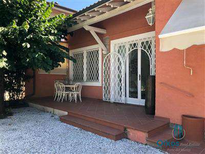 Foto Villa in buono stato di 180 mq.
