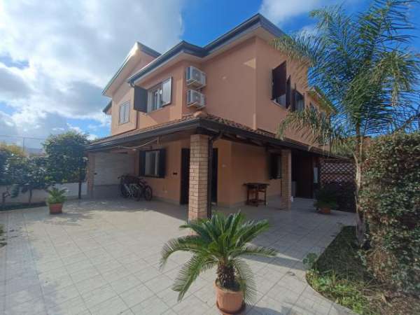 Foto Villa in Contrada Difesa