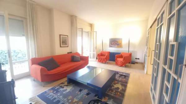 Foto Villa in vendita a Lido di Camaiore - Camaiore 200 mq  Rif: 1233922