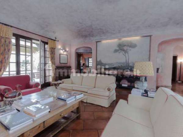 Foto Villa in Via al Golf