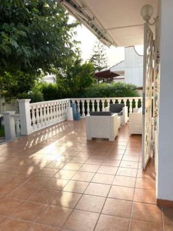 Foto Villa Leporano Marina