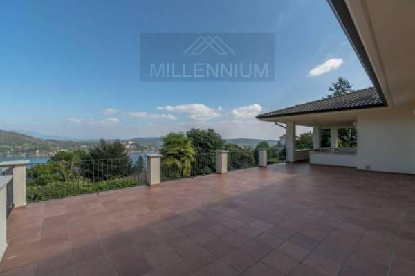 Foto Villa singola - Arona . Rif.: arkrshkv10