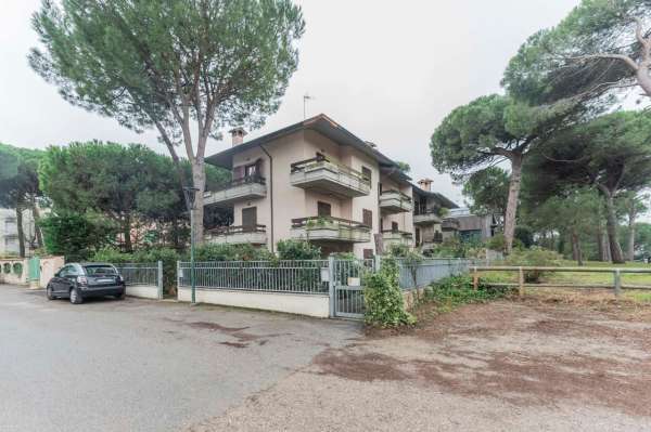 Foto Villa unifamiliare in affitto a Cervia