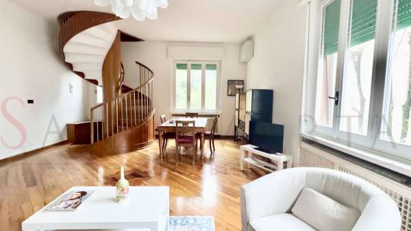 Foto Villa unifamiliare in affitto a Milano