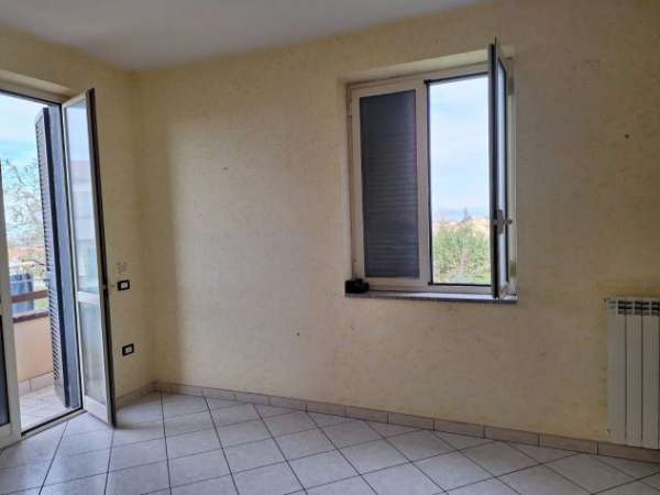 Foto VILLARICCA, BILOCALE RISTRURTTURATO. RIF FA2712