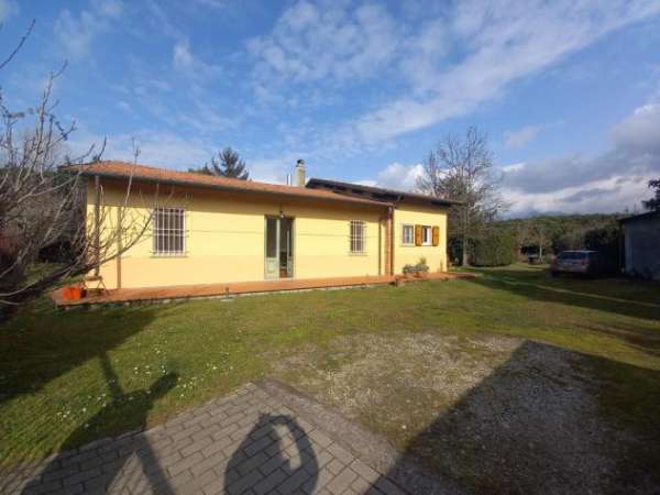 Foto Villetta bifamiliare in affitto a Lido di Camaiore - Camaiore 70 mq  Rif: 1096634