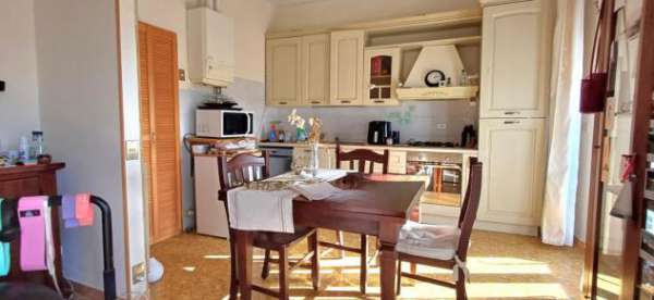 Foto Villetta bifamiliare in affitto a Massa 50 mq  Rif: 1360901