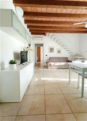 Foto Villetta bifamiliare in buono stato di 85 mq. a Marina Di Massa