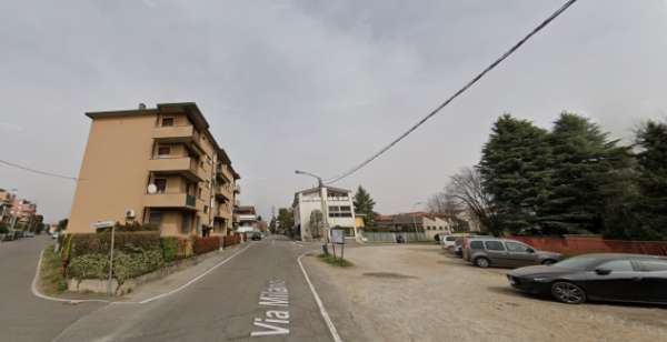 Foto VILLETTA SEMI INDIPENDENTE A MEDA CON CANTINA E POSTO AUTO-SPESE INCLUSE
