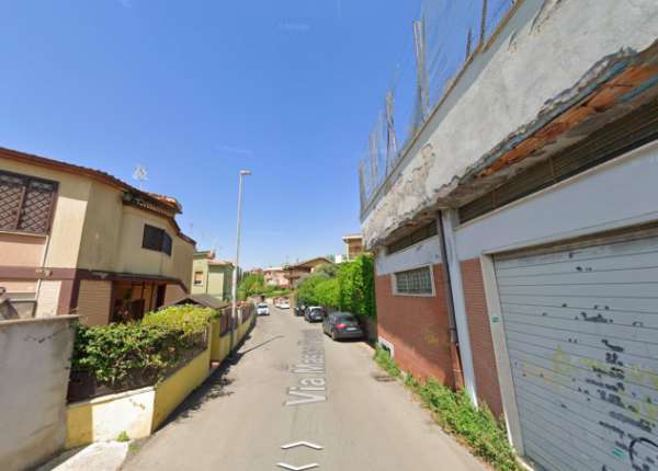 Foto VITINIA TRILOCALE CON GIARDINO E DOPPI SERVIZI